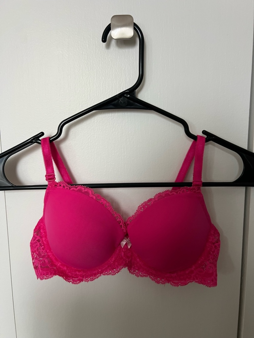 Victoria’s Secret 2010 Dream Angels Hot Pink Lace-Trim Demi Bra